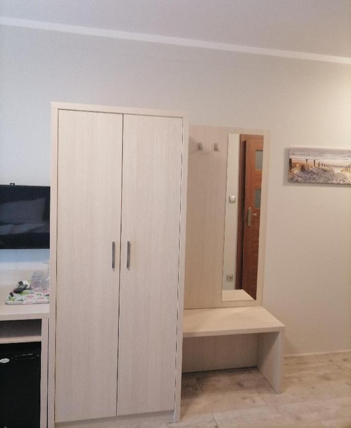 Horyzont Apartamenty- 50M Od Morza!!!Apartamenty Prywatne W Family Dominikana- Self Check In Sianozety Room photo